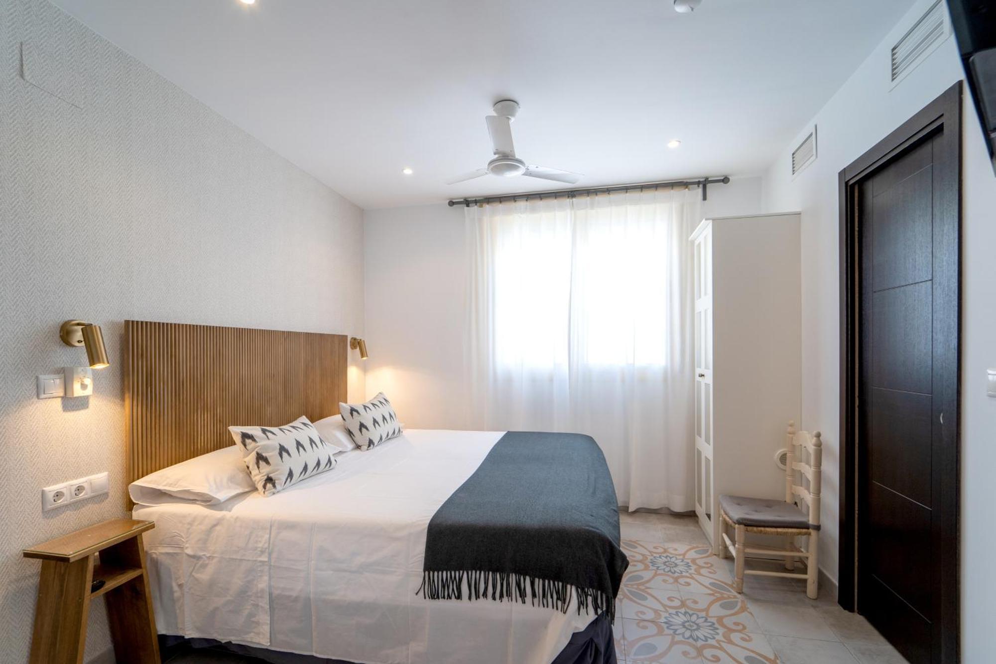 La Siesta De Picasso Hotel มาลากา ภายนอก รูปภาพ