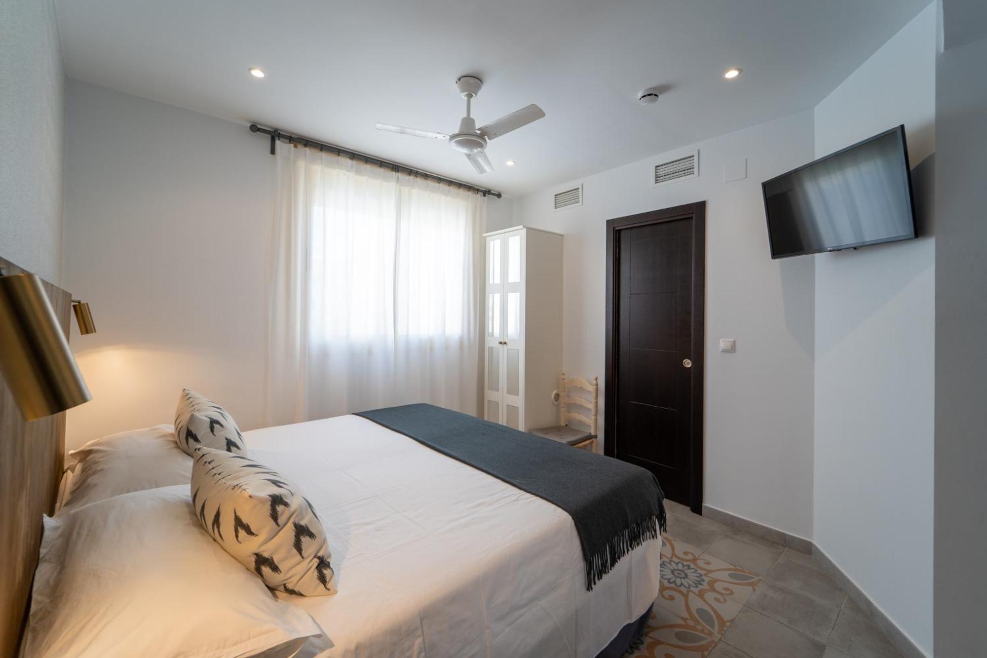 La Siesta De Picasso Hotel มาลากา ภายนอก รูปภาพ